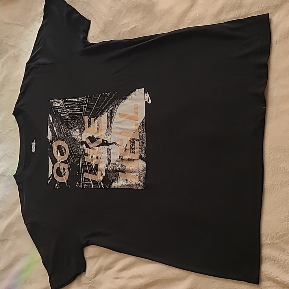 Nike Graphic Tshirt